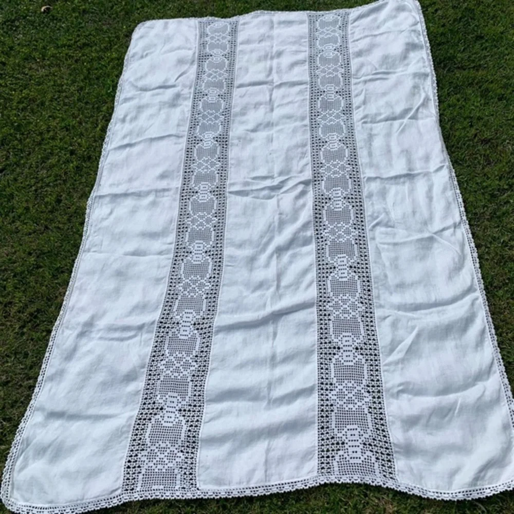 Vintage table cloth